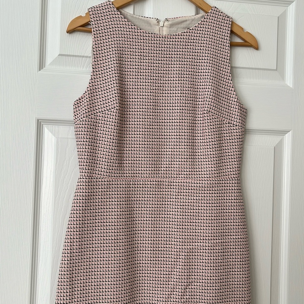 LOFT DRESS! - Picture 2 of 9